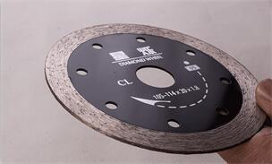 對金剛石圓鋸片所用基體及鋸齒構(gòu)造特性分析 對金剛石圓鋸片所用基體及鋸齒構(gòu)造特性分析