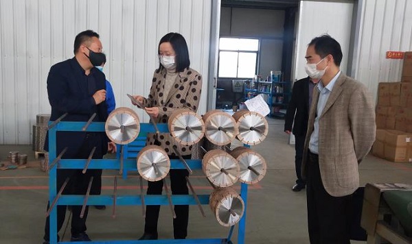 鄂州市市委常委、統戰部部長鄒霞 蒞臨湖北昌利公司調研 鄂州市市委常委、統戰部部長鄒霞 蒞臨湖北昌利公司調研