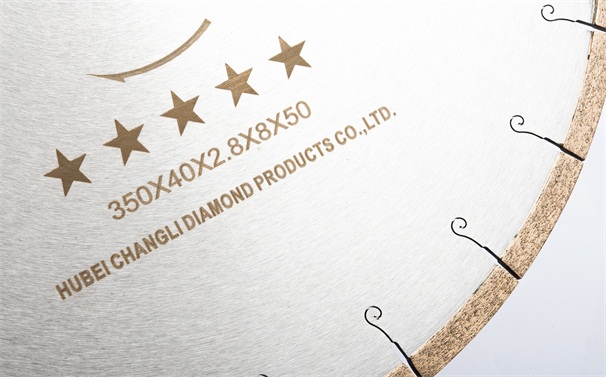 在安裝大理石切割片鋸機前你應(yīng)該準(zhǔn)備什么？