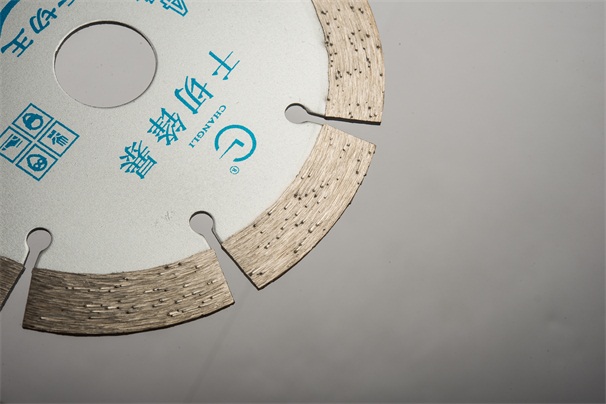 石材鋸片在不同的應用階段應該使用哪些石材機械呢？